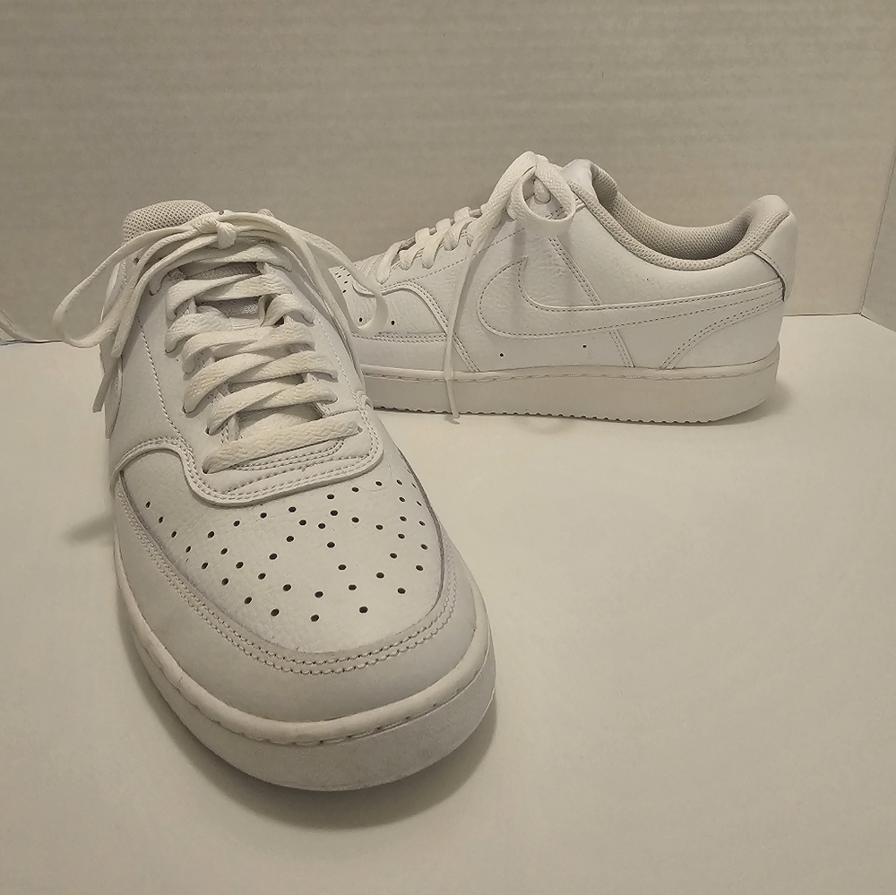 Nike Court Vision Low Women's Shoes size 11 white